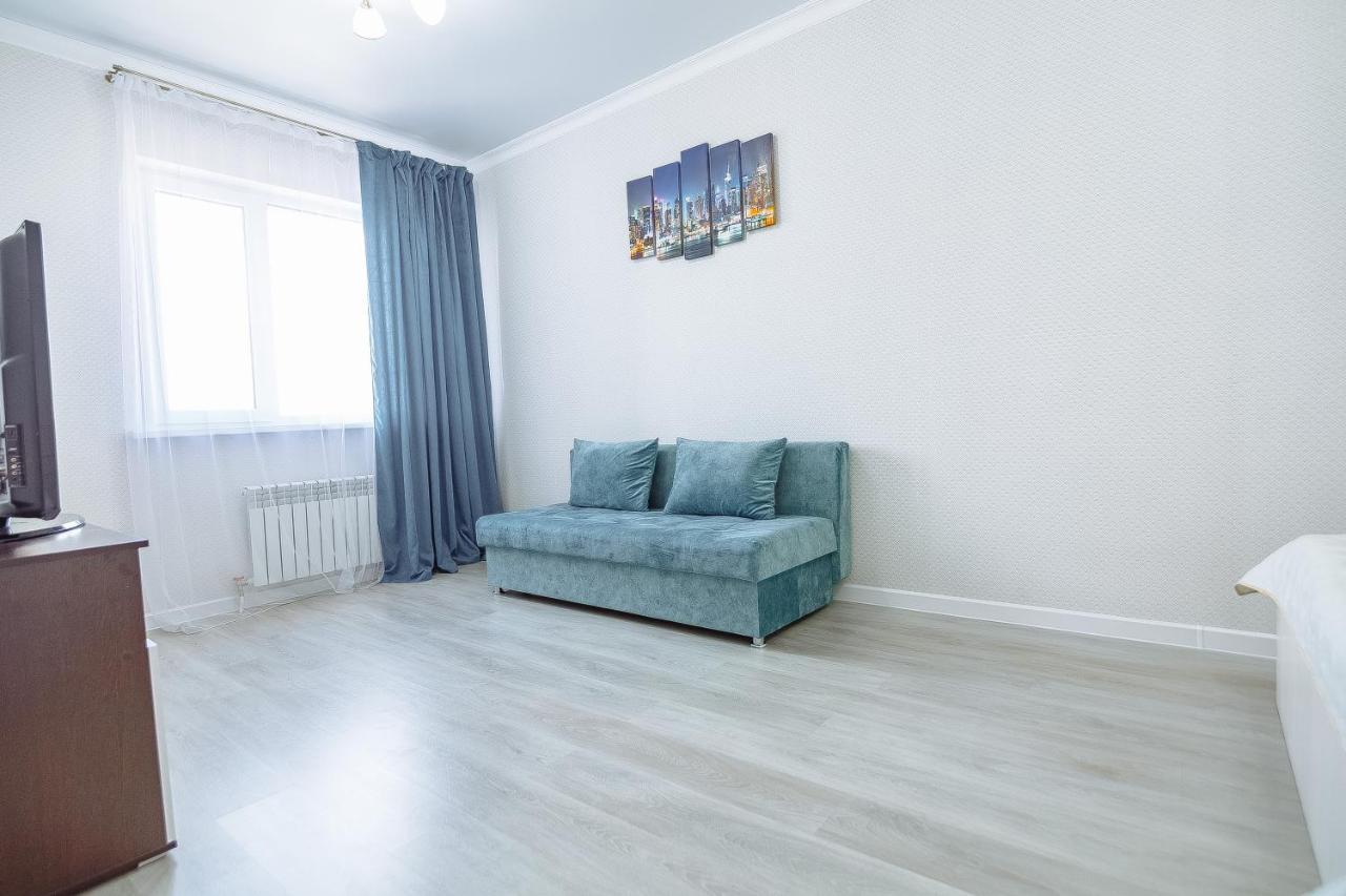Apartment On Kabanbay Batyra Avenue 29 Astana Extérieur photo